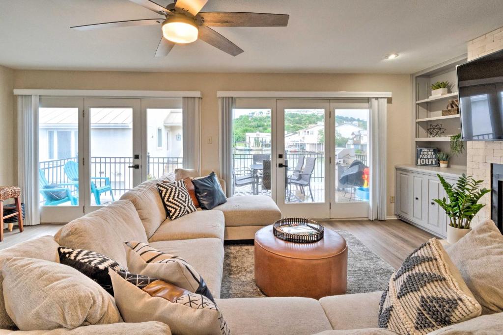 Horseshoe Bay Townhome Nestled on the Water! photo 4