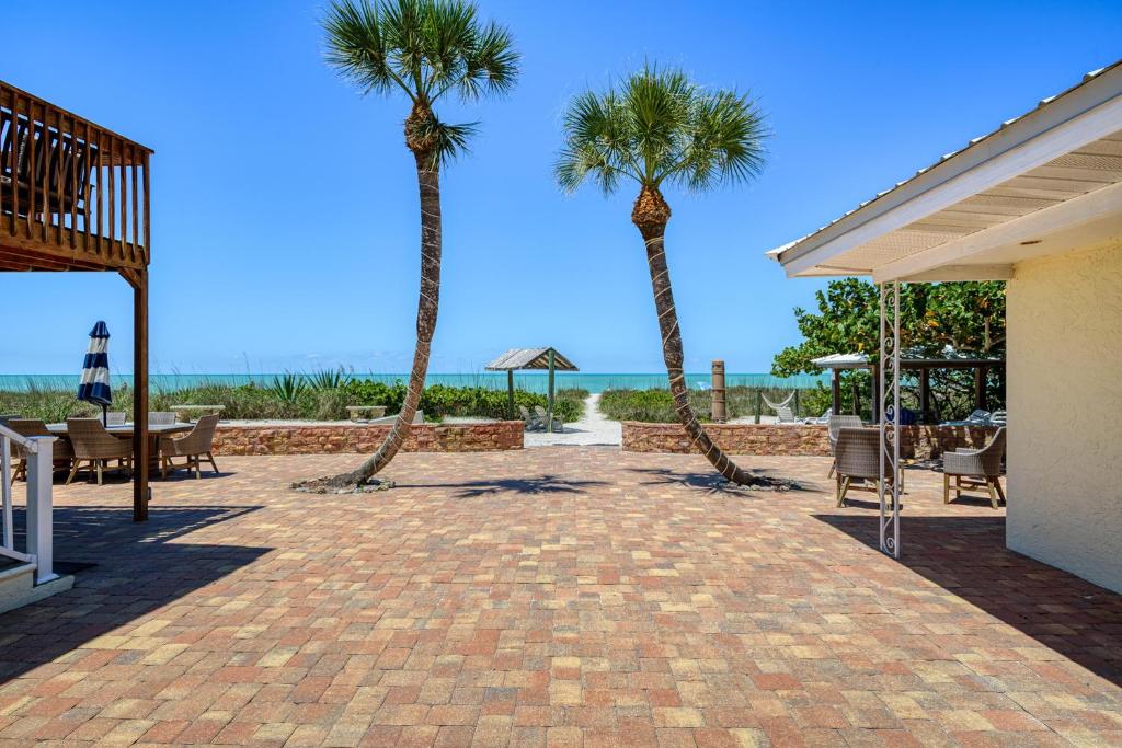 Suntan Terrace image