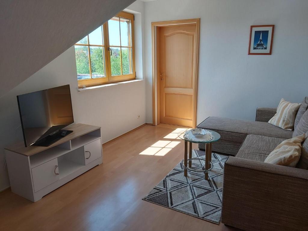 Quaint Apartment in Kuhlungsborn with Garden