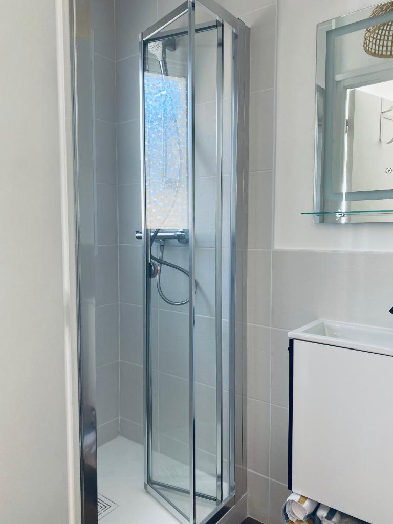 Chambre/studio douillet en rez-de -jardin photo 4