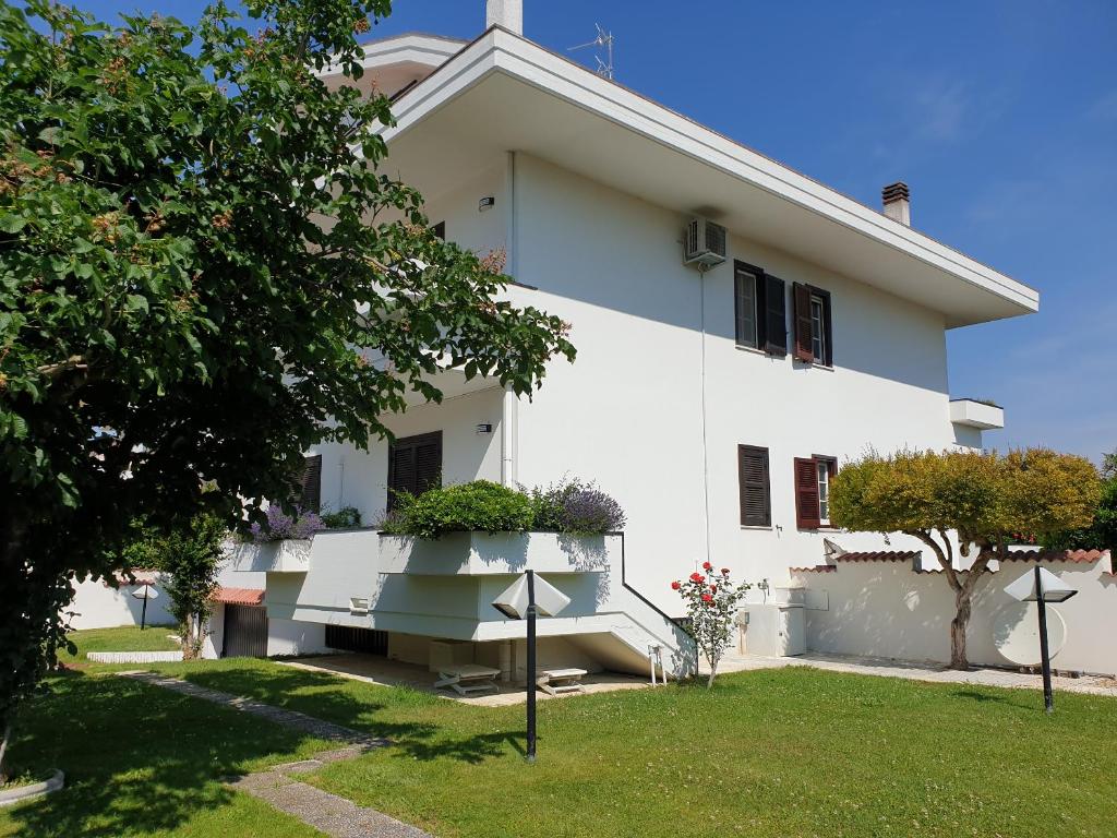 The English house photo 4