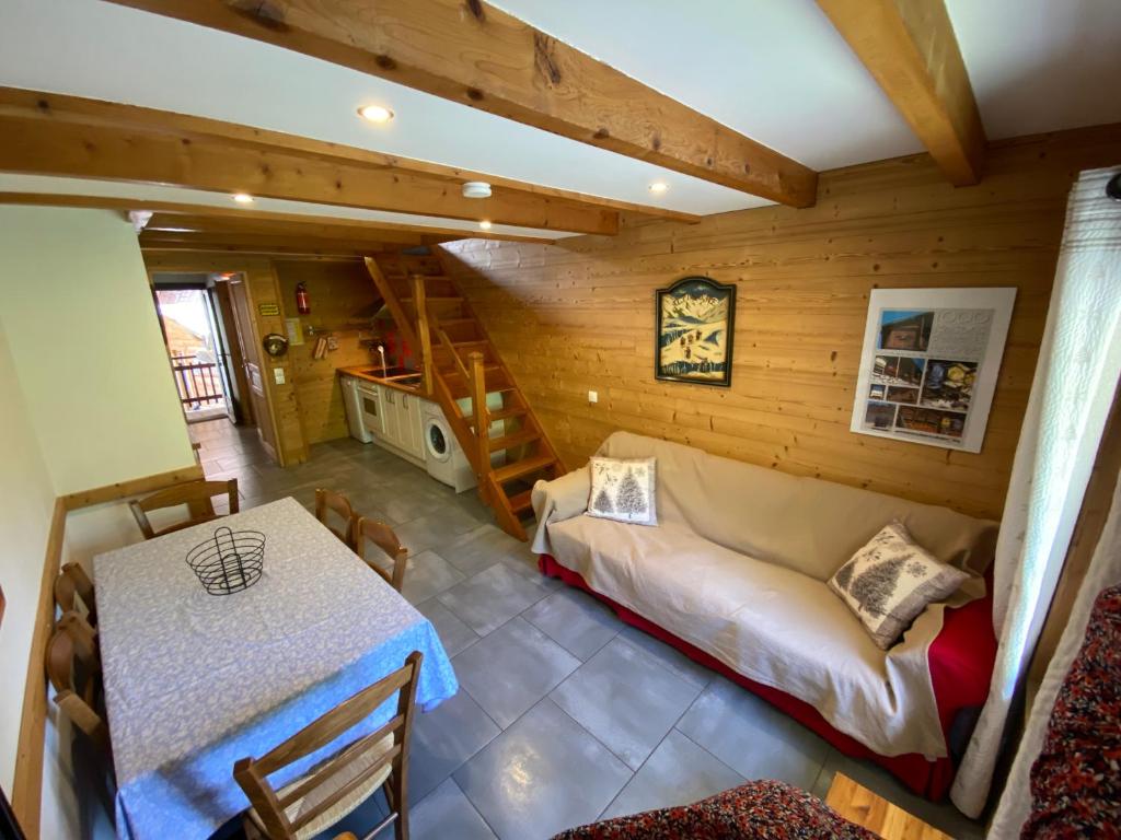 L ALPIN bel appartement avec terrasse dans vieille ferme de montagne rénovée photo 1