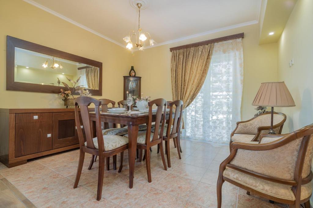 Olive de Villa photo 3