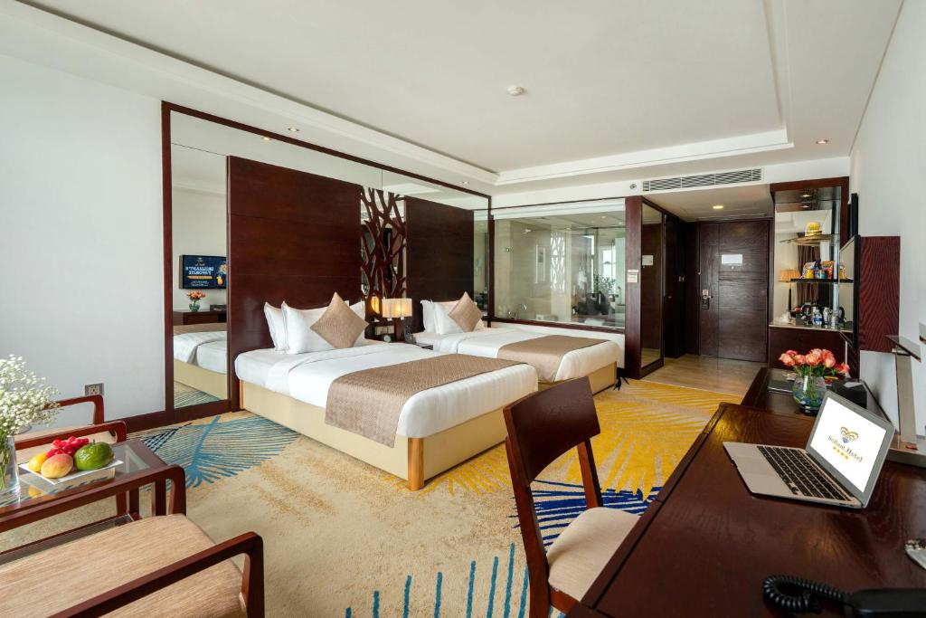 Двухместный (Двухместный номер Делюкс с 2 отдельными кроватями), Brilliant Hotel