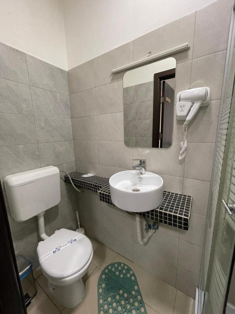 Двухместный (Улучшенный двухместный номер с 1 кроватью), Hostel Tripoli