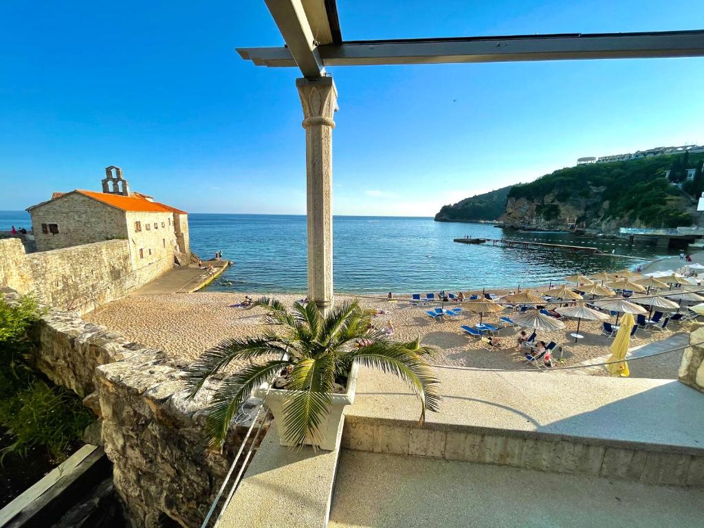 Budva Old Town Beach House photo 1