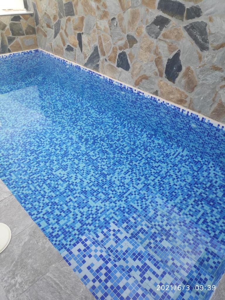 LUXURY 3 BED, 2 BATH DETACHED VILLA, PRIME LOCATION, ONLY 400 MTRS TO THE BEACH photo 4