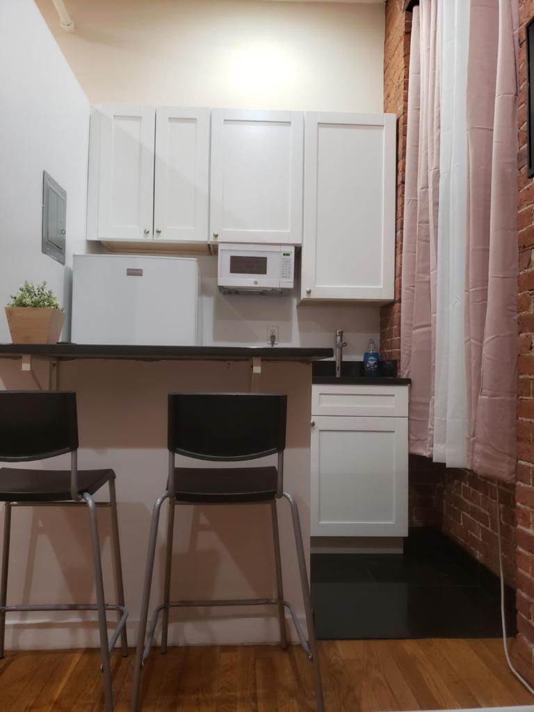 Апартаменты (Апартаменты-студио), Hotel and the City, Empire State Building