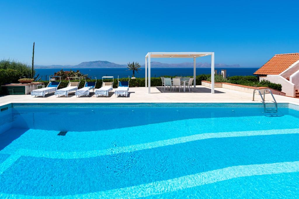 Splendida Villa con vista mozzafiato e piscina photo 3