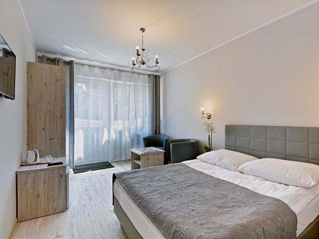 Arka - pokoje z osobnymi wejściami na parterze photo 1