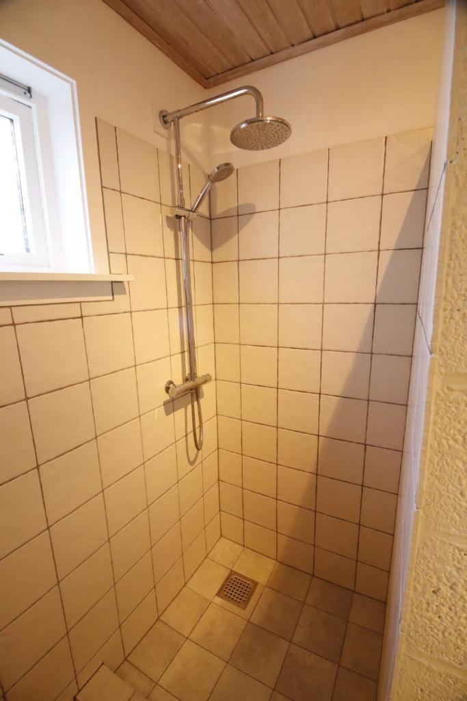 One bedroom apartment in quiet neighborhood photo 3