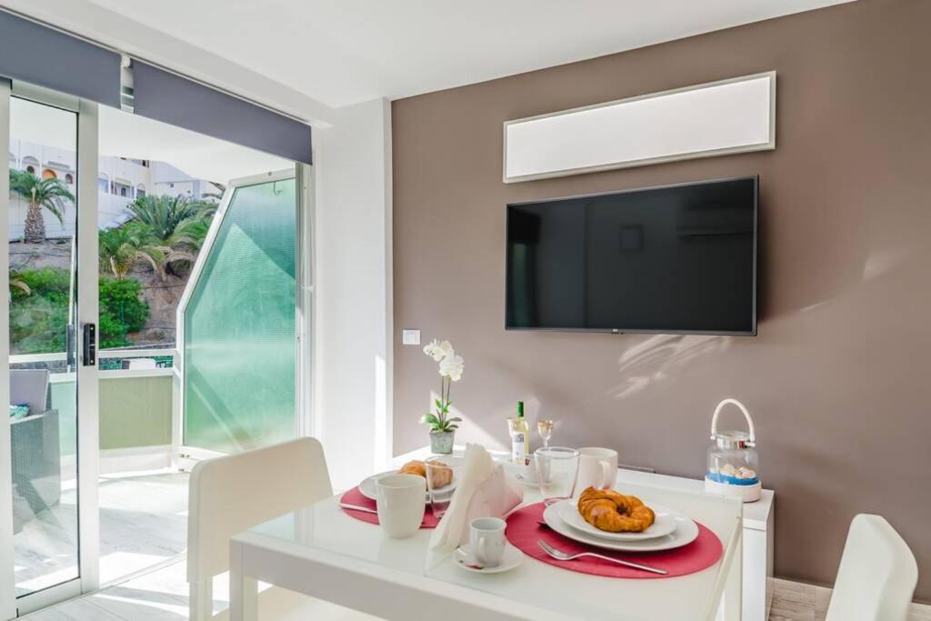 Luxury apt 1 MINUTE from the Beach of the Dunes photo 4