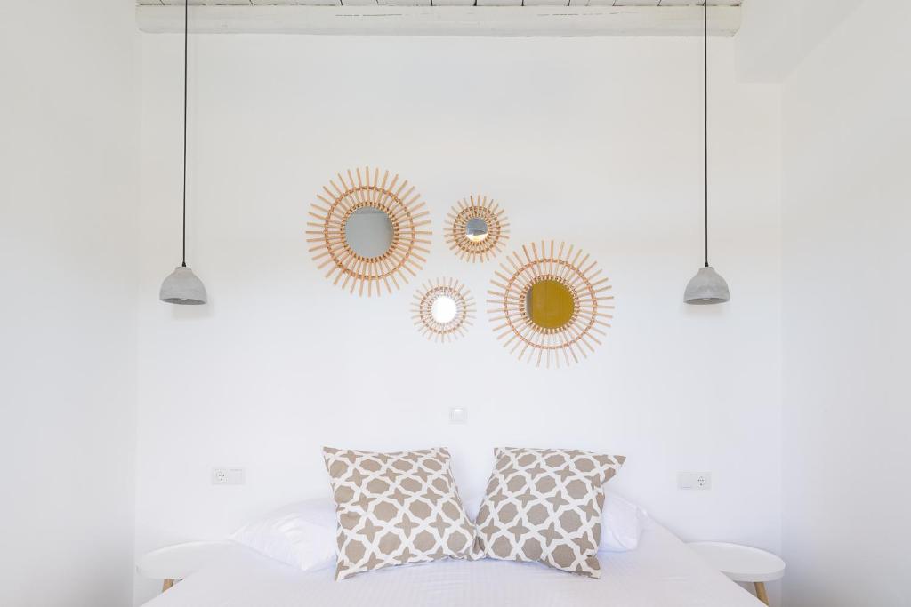 Themonies Suites and Apartments photo 1