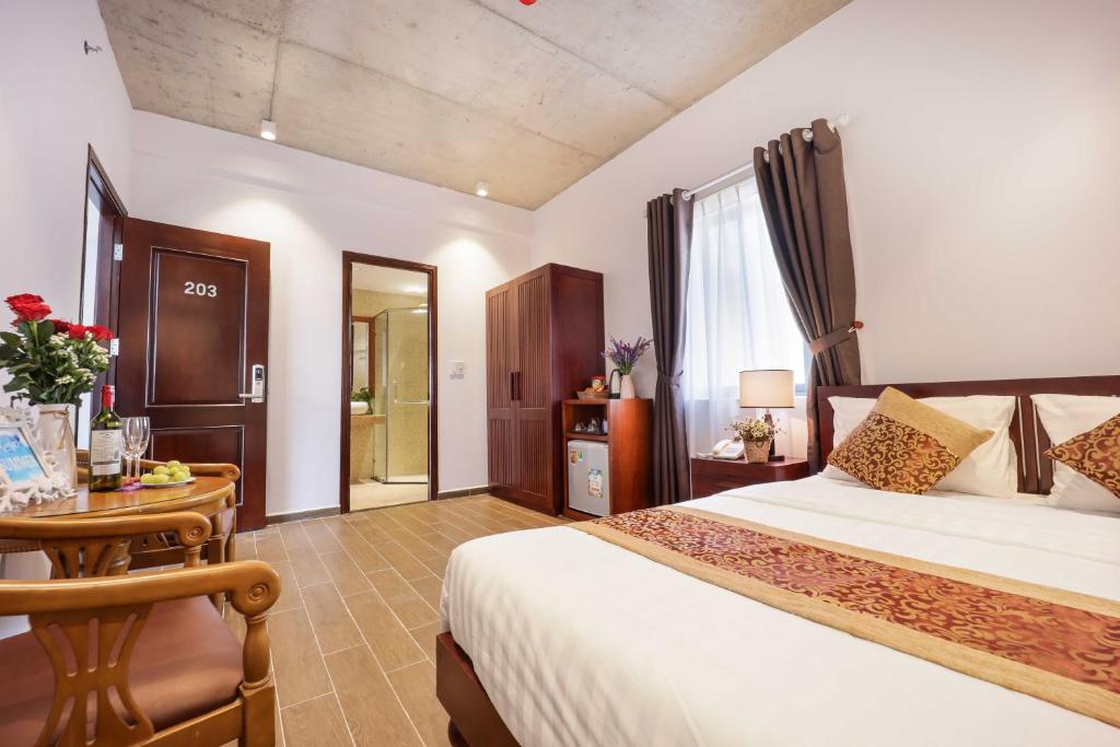 The Shine Hotel & Apartment Da Nang