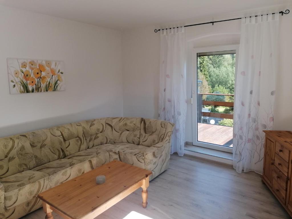 Ferienwohnung Waldblick mit Balkon photo 2