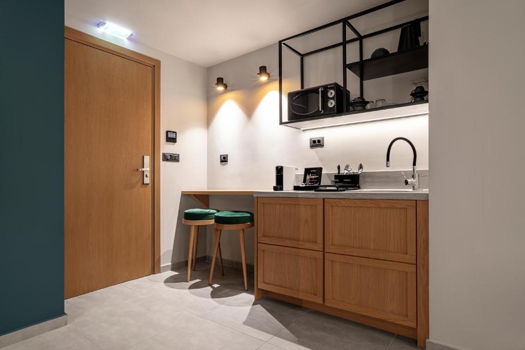 Сьюит (Люкс), Magenta Luxury Suites