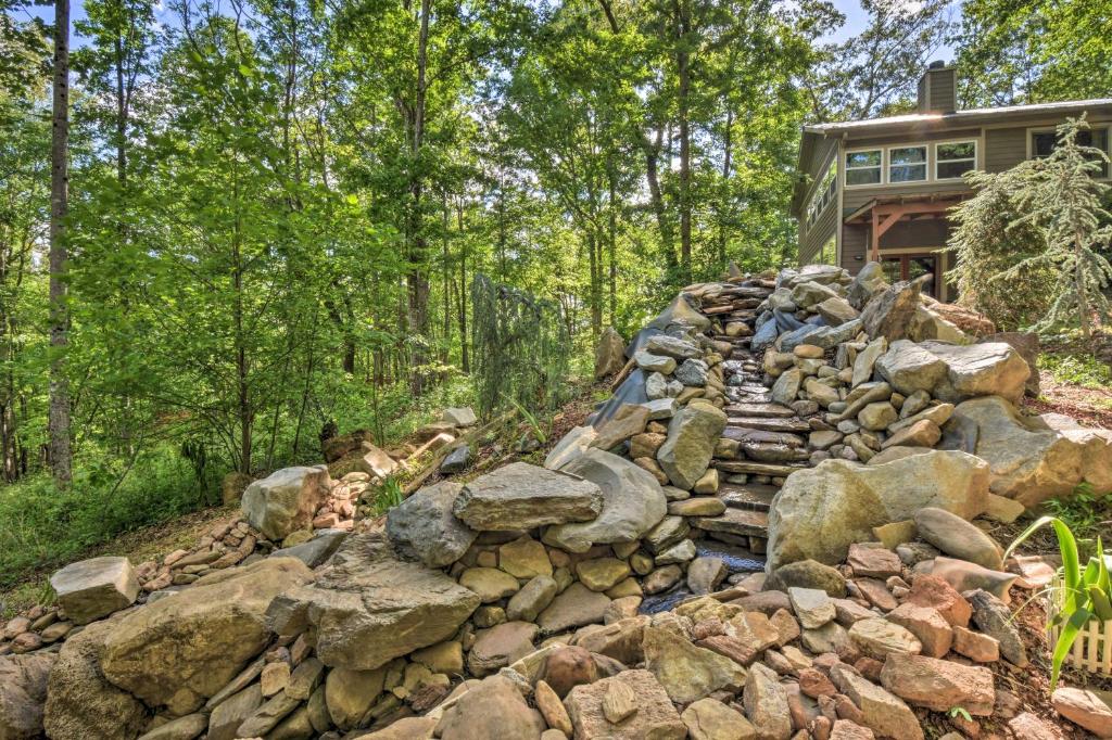 The Ridgeline at Sautee Mountain Retreat! photo 1