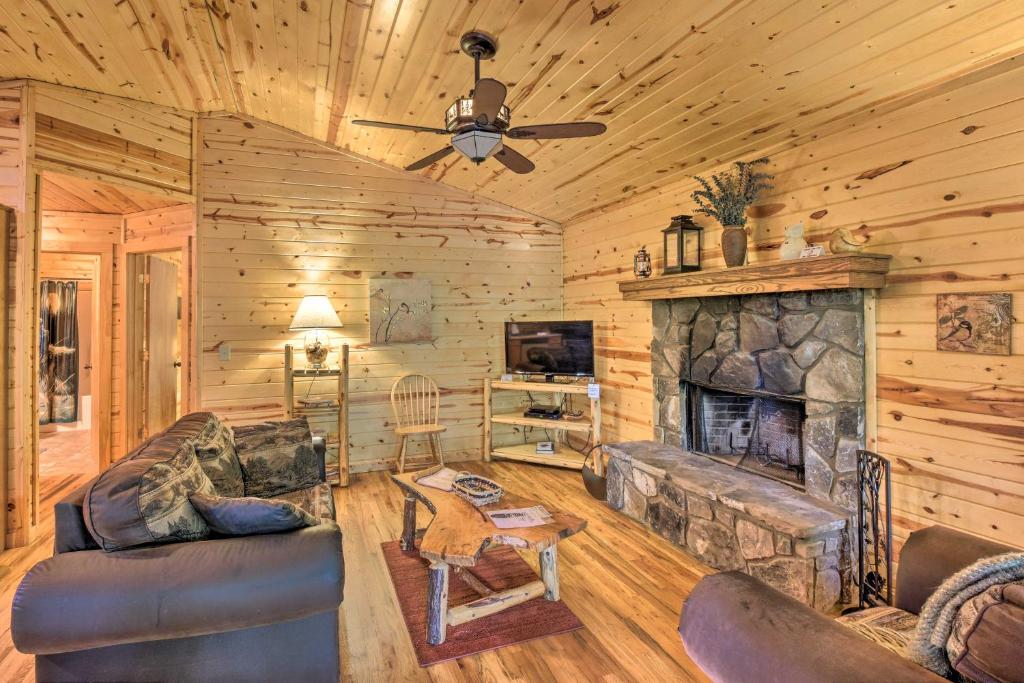The Get Away at the Sautee Mountain Retreat photo 3