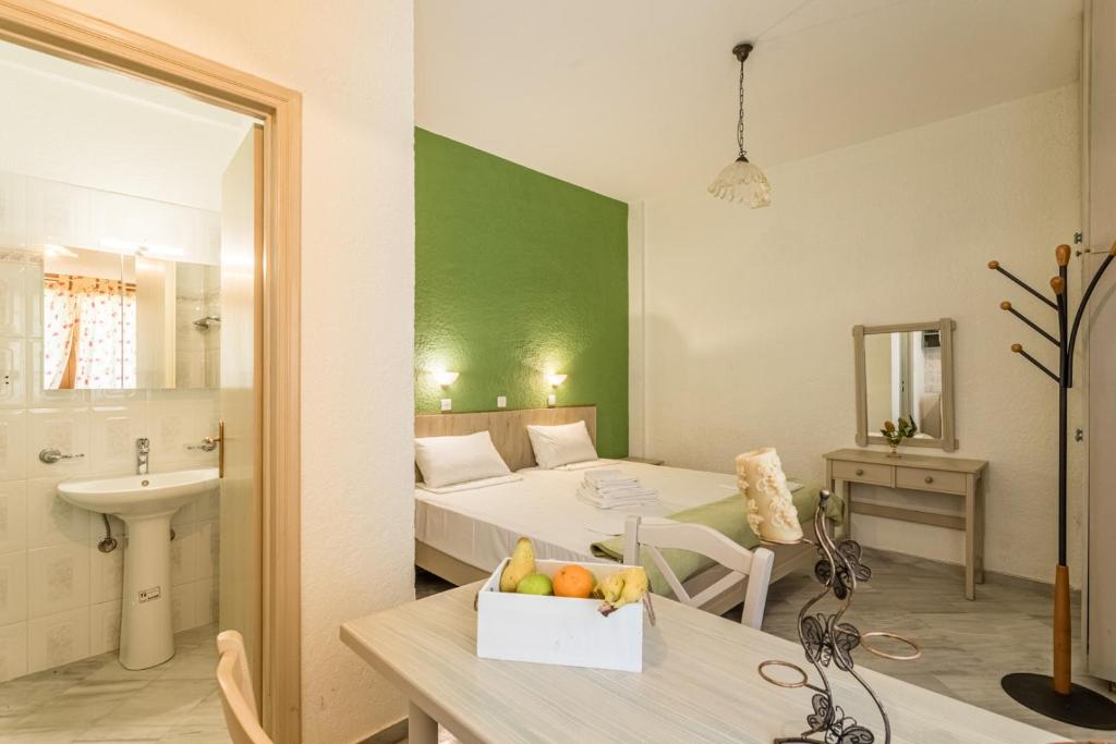 Niriides Apartments photo 3