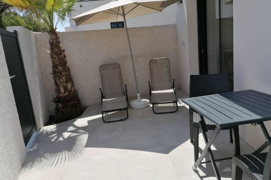SUPER STUDIO AVEC PLACE DE PARKING proche plage photo 4