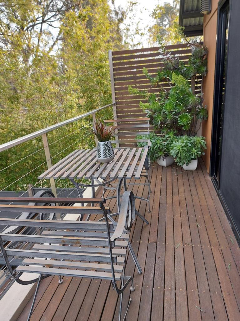 Adelphi Apartment 6 Riverview 2 BDRM or 6A King Studio Riverview both with balconies photo 3
