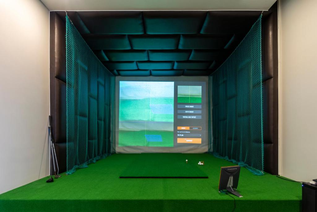 Roygent Parks Hai Phong