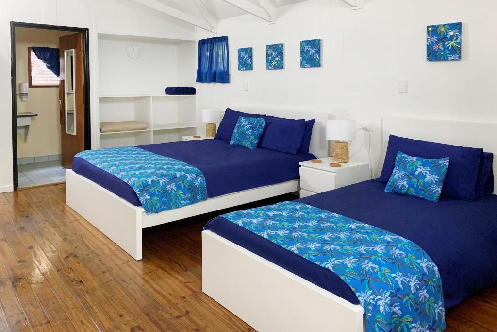 Airlie Beach Magnums - Adults Only photo 4