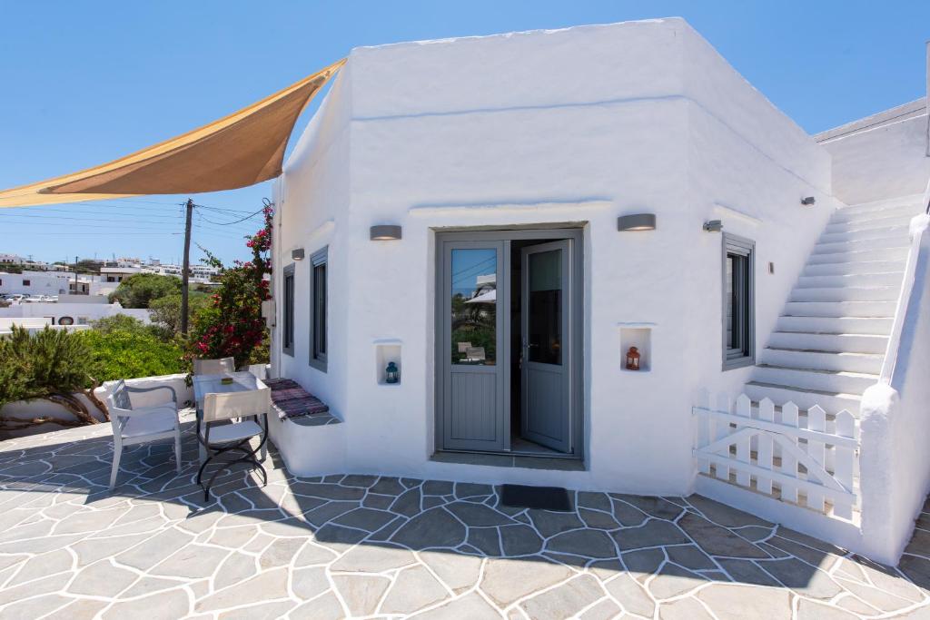 Dora's traditional houses