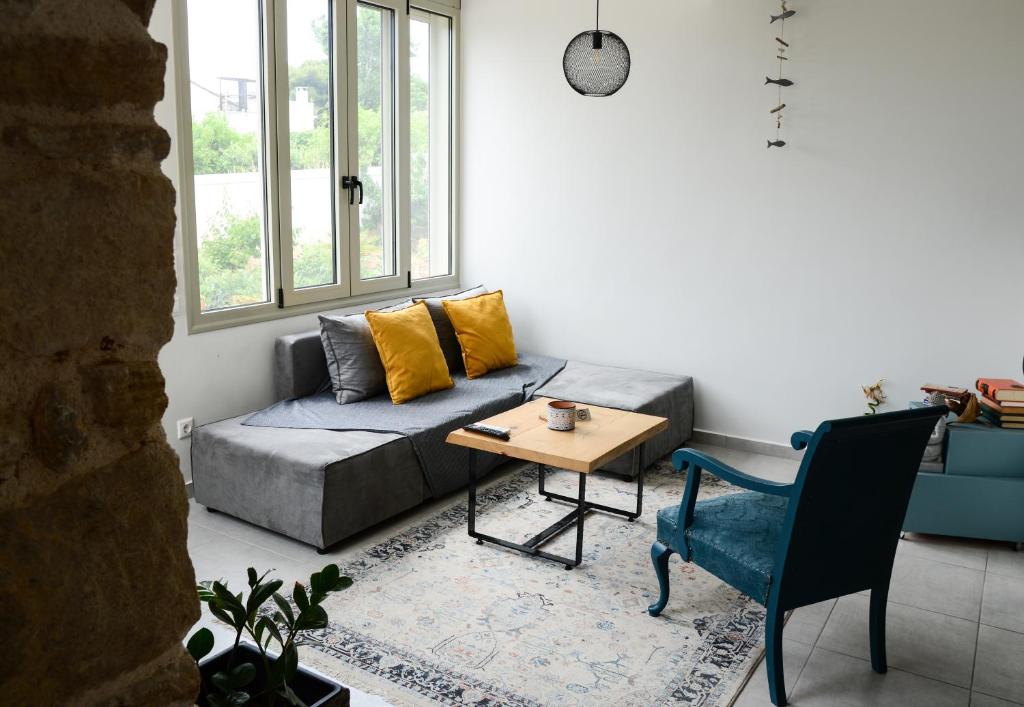 Deus Apartments_ Athens Airport photo 2