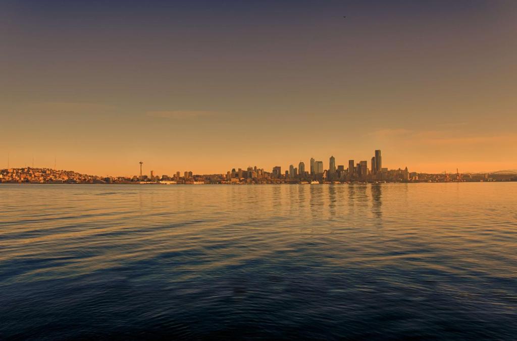 Thompson Seattle, by Hyatt photo 2