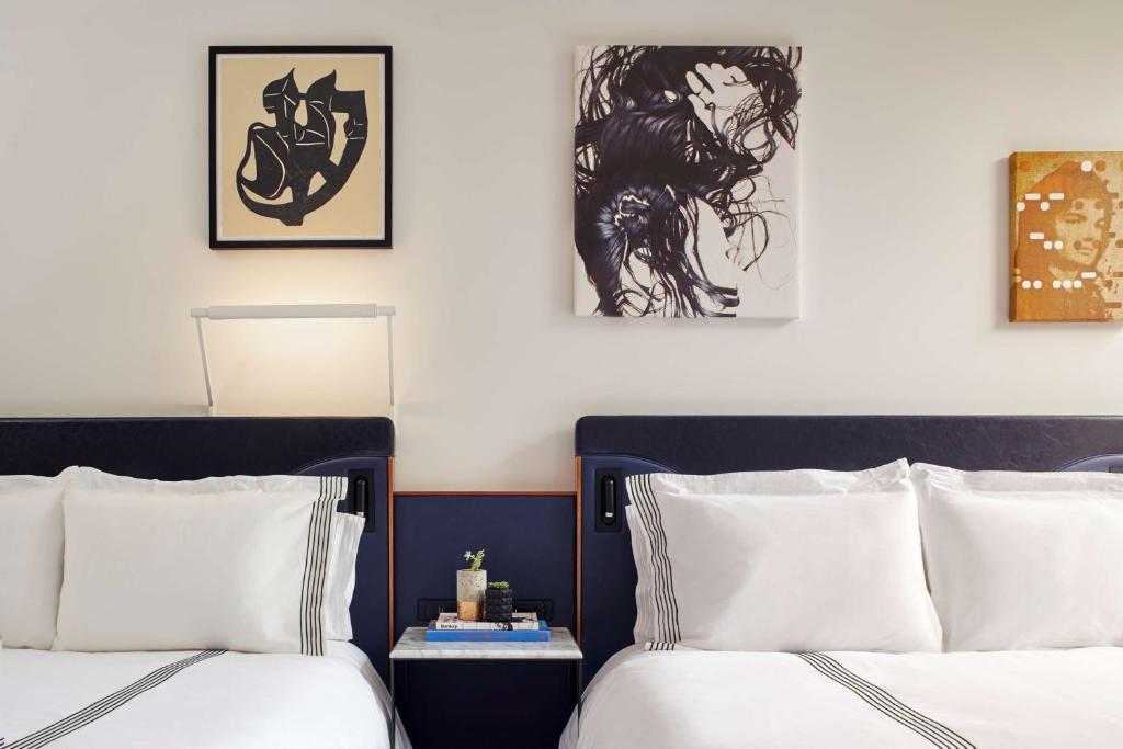 Thompson Seattle, by Hyatt photo 3