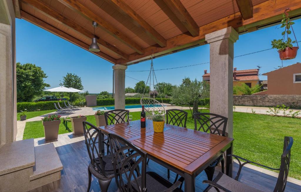 Holiday House Vita photo 4