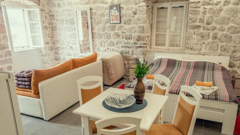 Sunny Port Apartment & Rooms photo 4