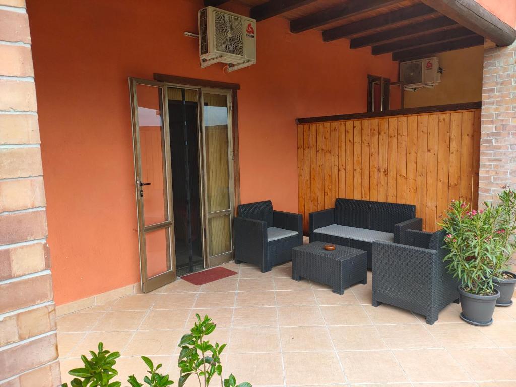 Casa Vacanze Panoramika Santa Cruz - FAMILY ROOM - Tap to explore photos
