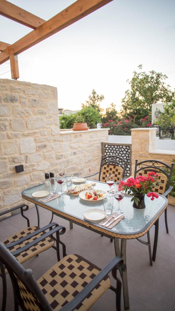 Kastro Apartments photo 3