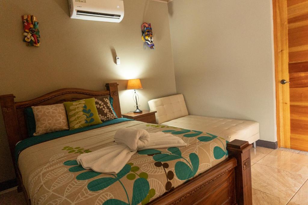 Hotel Margarita and Tour Operator Drake Bay photo 3