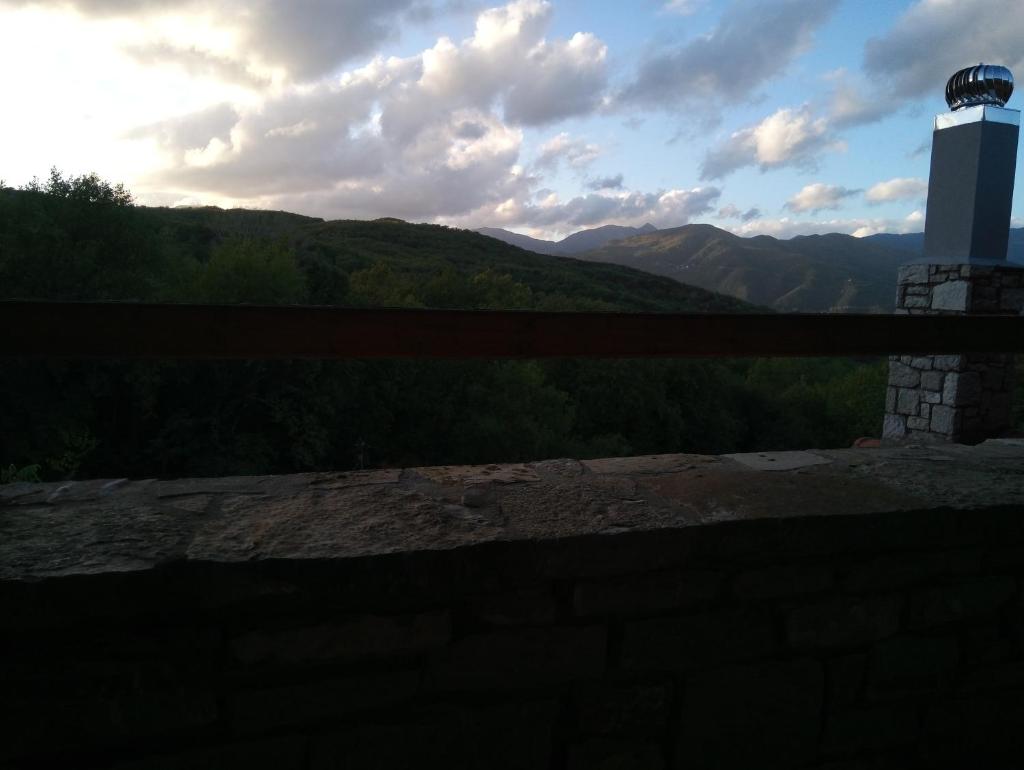 Τείχιο Πατρικό - Tihio Patriko - Πέτρινη κατοικία photo 2