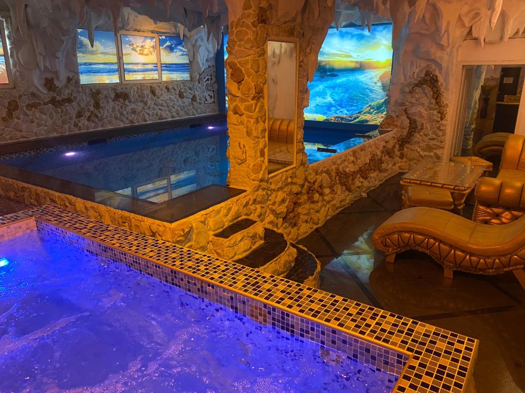 Bali Colosseum Hotel photo 3