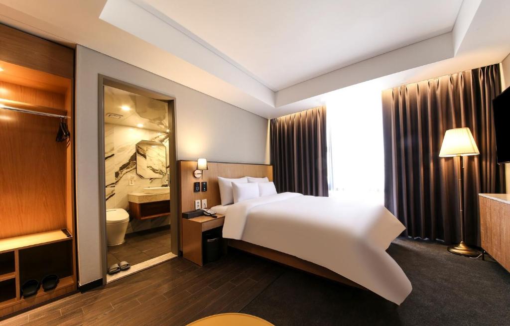 Gwangju HOUND Hotel Room Type - Deluxe Double Room