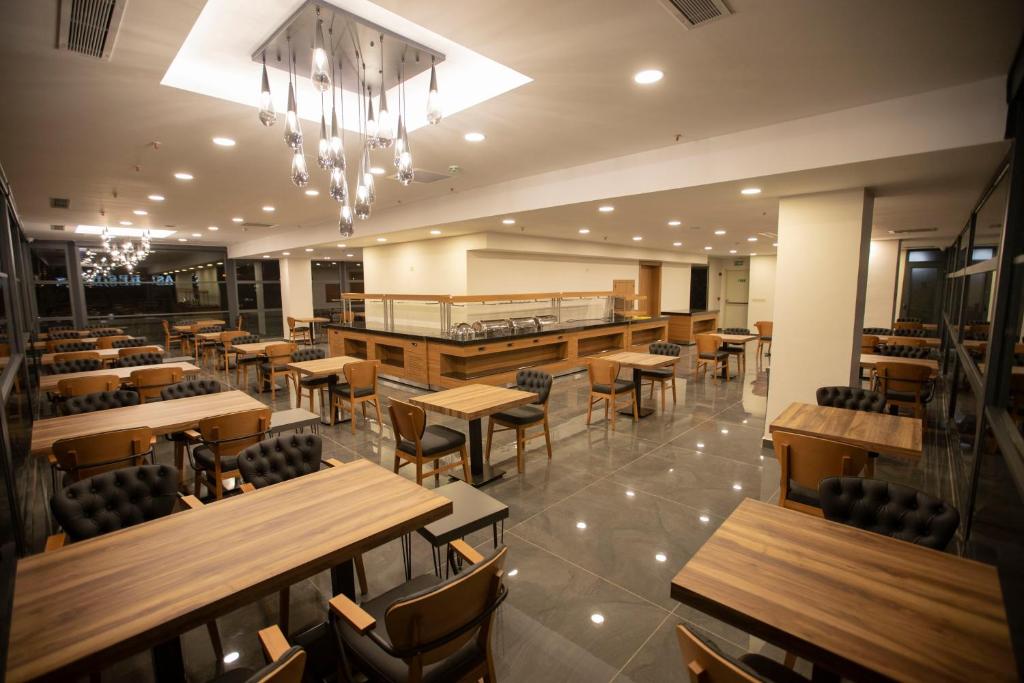 Divares Luxury Hotel photo 2