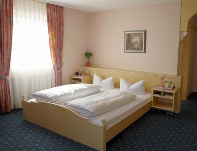 Hotel & Restaurant KRONE photo 2