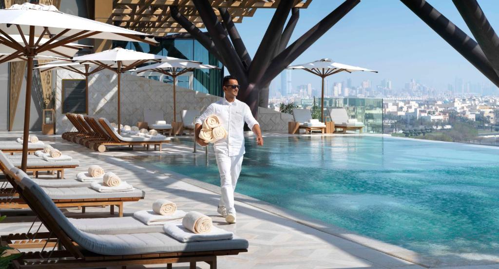 Four Seasons Hotel Kuwait at Burj Alshaya photo 4