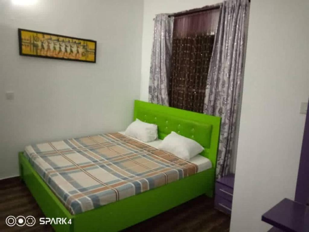 executive 3 bedrooms house in Lagos Nigeria photo 2