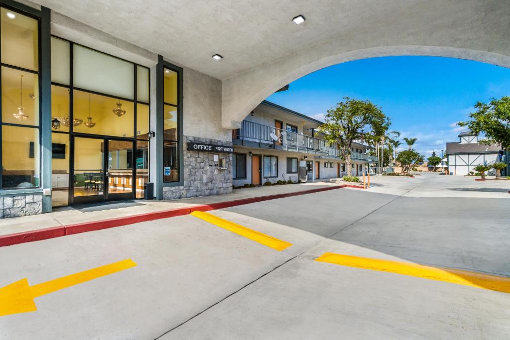 Hotel Hacienda at Ontario Ranch photo 4