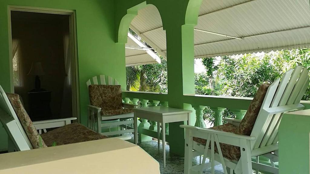 Rock Side Villa On the Beach photo 3