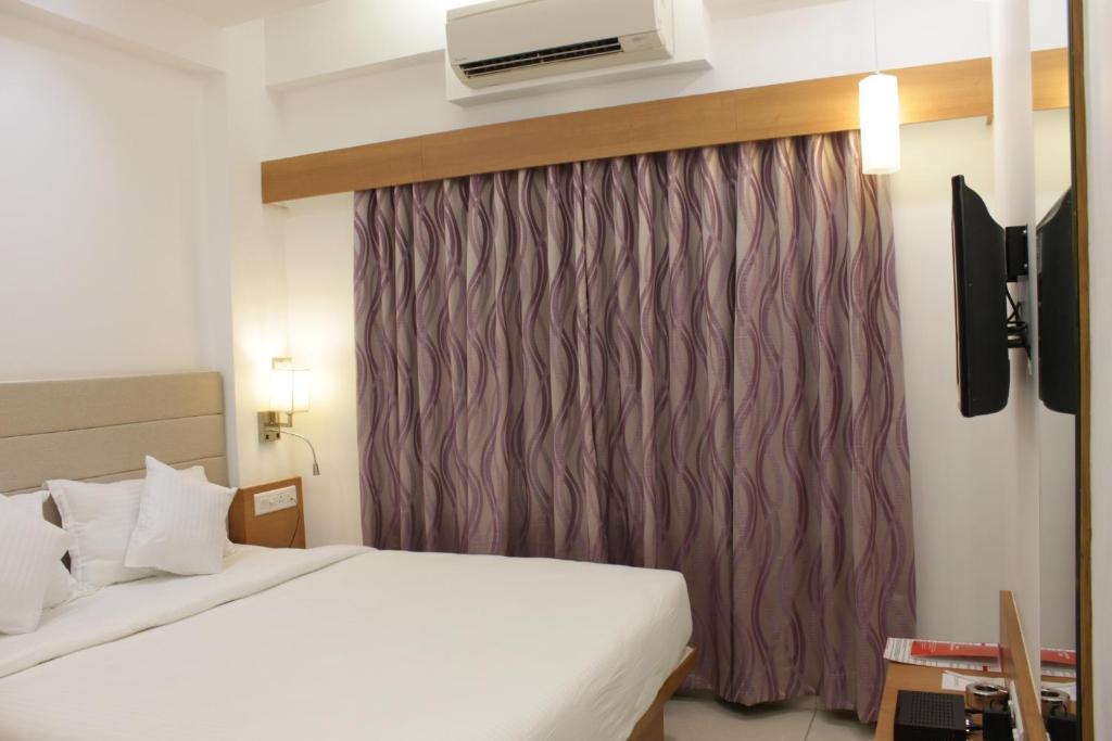 Hotel Ashray Inn photo 2