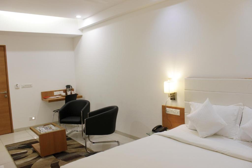 Hotel Ashray Inn photo 4