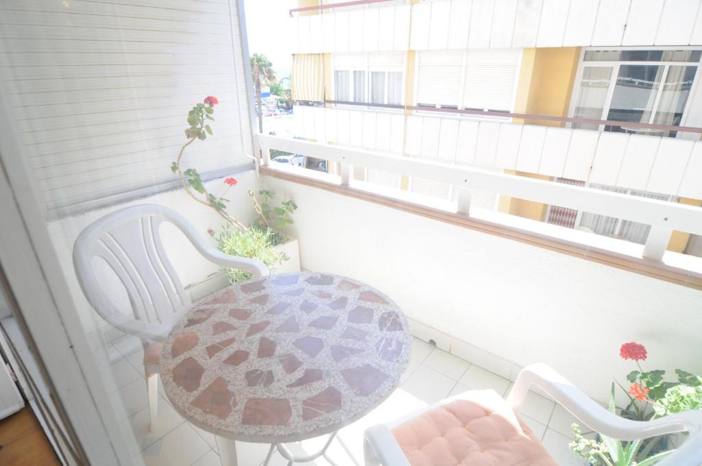 HomeHolidaysRentals Tarongers photo 1