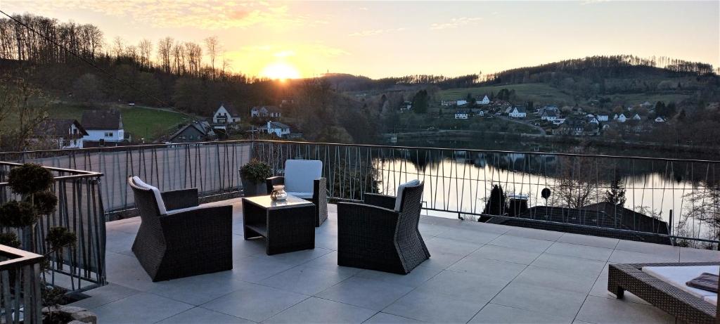 Exklusives Ferienhaus "Agger-Blick" mit riesiger Seeblick-Terrasse, Sauna, E-Kamin & Kajak photo 3