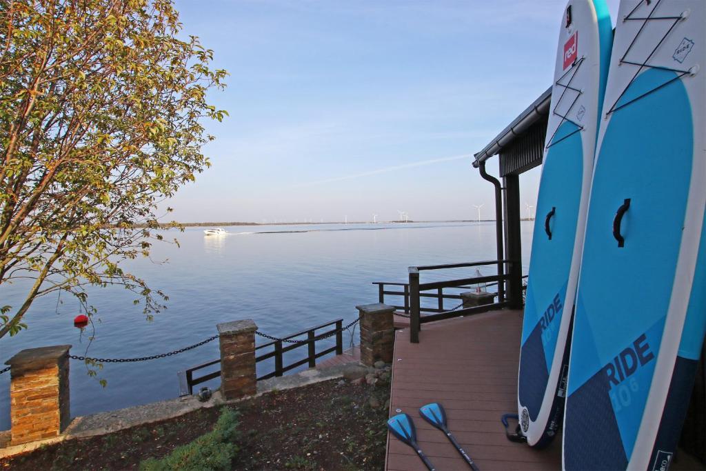 Reelinki Seafront Villa Amando - Tap to explore photos